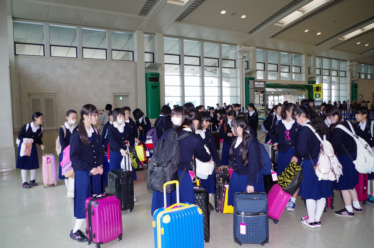 那覇空港に到着しました。