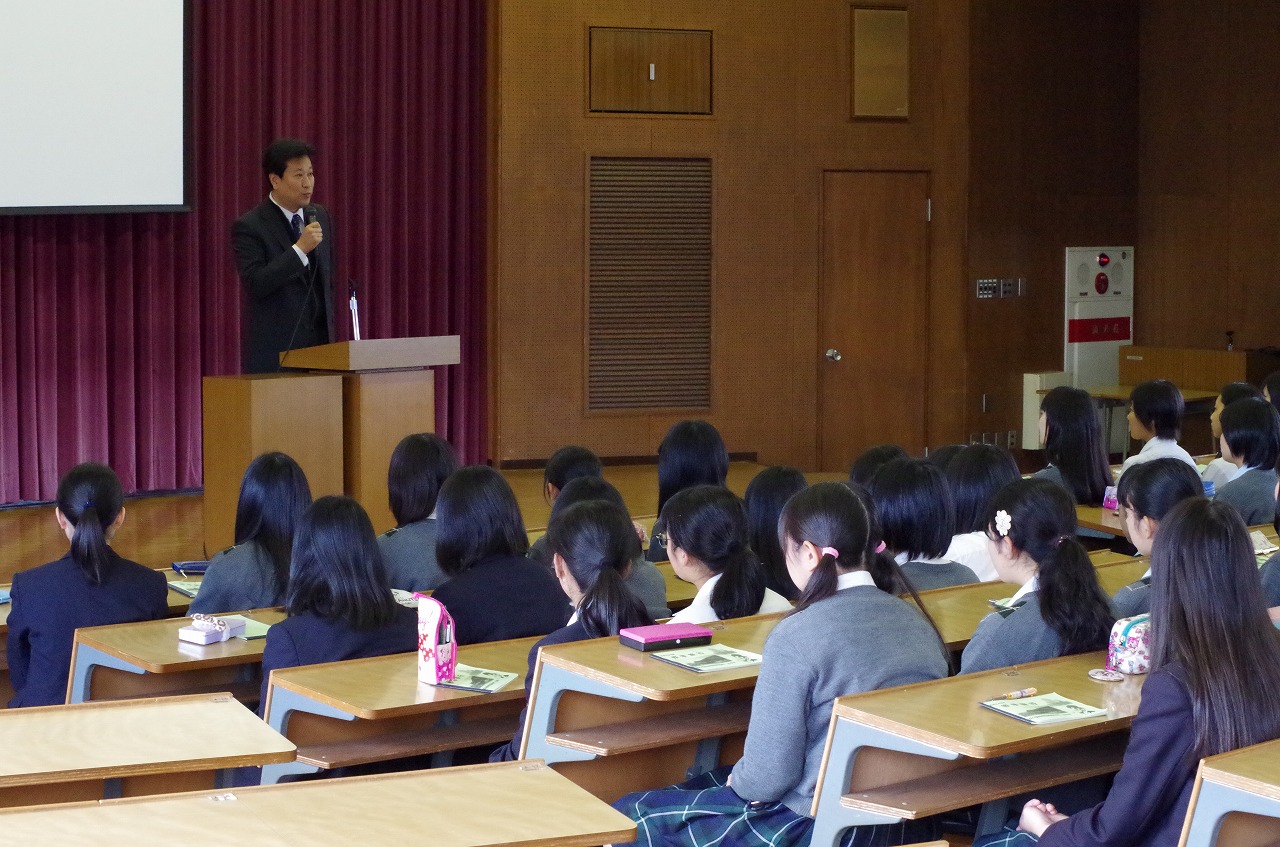 高校２学年修学旅行の結団式を行いました。