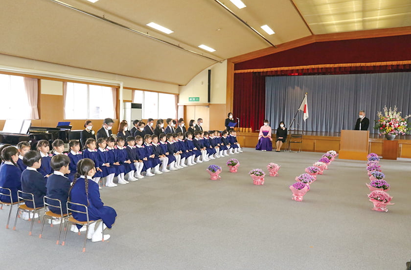 小学校・講堂